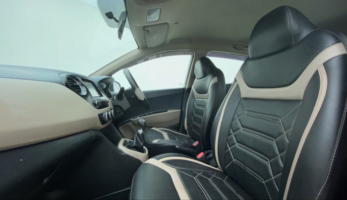 2018 Hyundai Grand i10 SPORTZ 1.2 KAPPA VTVT, Petrol, Manual, 41,306 km, Right Side Front Door Cabin