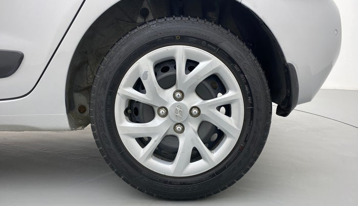 2018 Hyundai Grand i10 SPORTZ 1.2 KAPPA VTVT, Petrol, Manual, 41,306 km, Left Rear Wheel