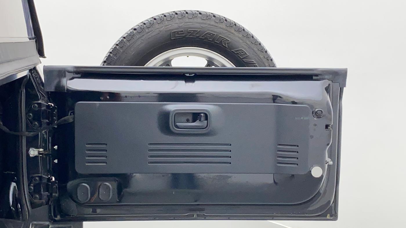 2021 Mahindra Thar LX  P 4WD AT CONVERTIBLE, Petrol, Automatic, 5,302 km, Boot Door Open