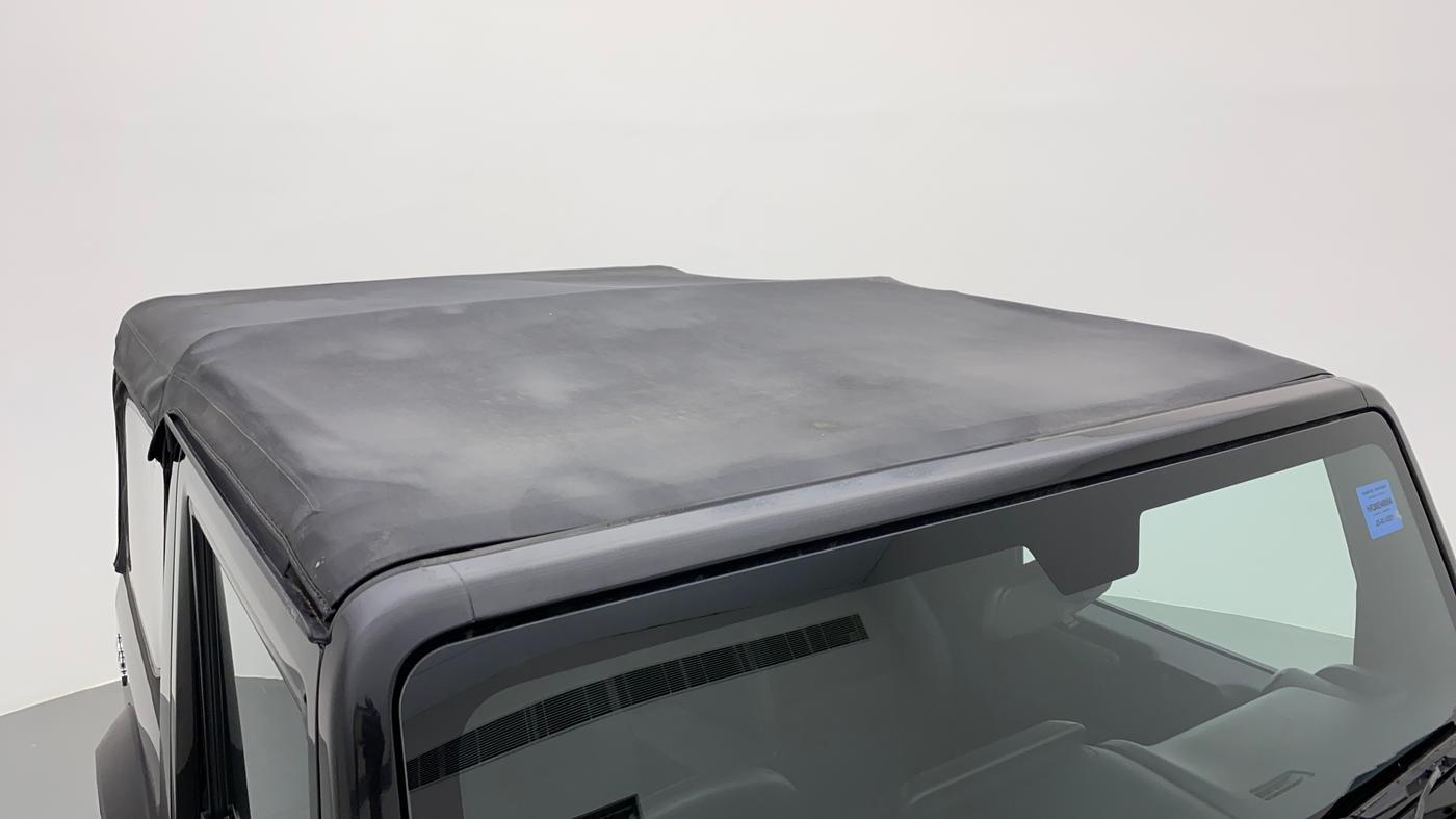 2021 Mahindra Thar LX  P 4WD AT CONVERTIBLE, Petrol, Automatic, 5,302 km, Roof