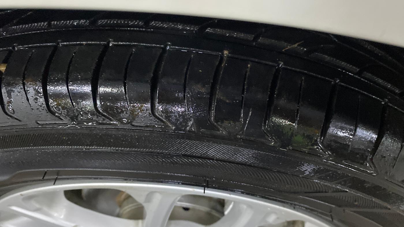 2022 Maruti Swift ZXI, Petrol, Manual, 74,105 km, Right Front Tyre Tread