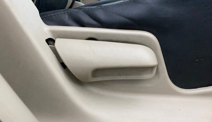 2015 Maruti Swift Dzire VDI, Diesel, Manual, 89,626 km, Driver Side Adjustment Panel