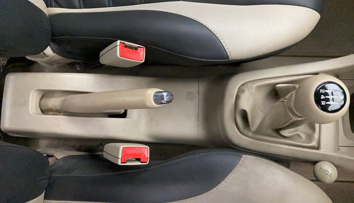 2015 Maruti Swift Dzire VDI, Diesel, Manual, 89,626 km, Gear Lever