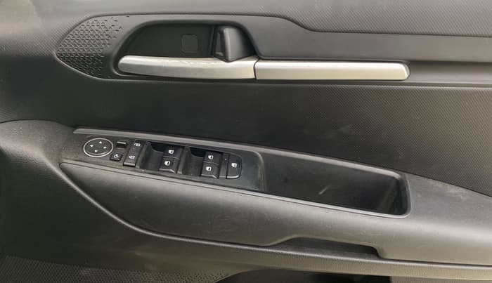 2021 KIA SONET HTK PLUS 1.0 IMT, Petrol, Manual, 37,913 km, Driver Side Door Panels Control