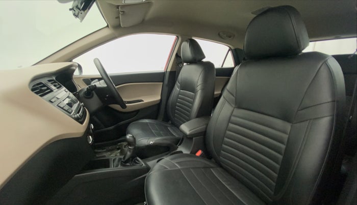 2016 Hyundai Elite i20 MAGNA 1.2, Petrol, Manual, 22,708 km, Right Side Front Door Cabin