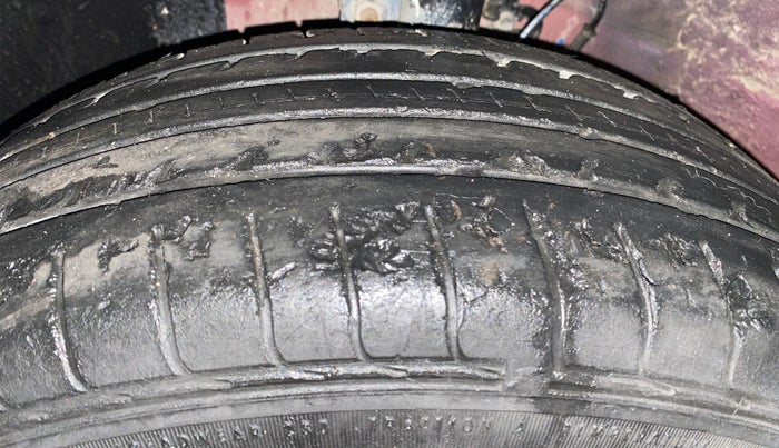 2022 Hyundai VENUE SX 1.2 PETROL, Petrol, Manual, 25,957 km, Left Front Tyre Tread