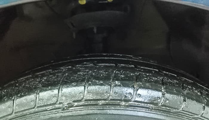 2022 Hyundai GRAND I10 NIOS MAGNA 1.2 KAPPA VTVT, Petrol, Manual, 28,698 km, Right Front Tyre Tread
