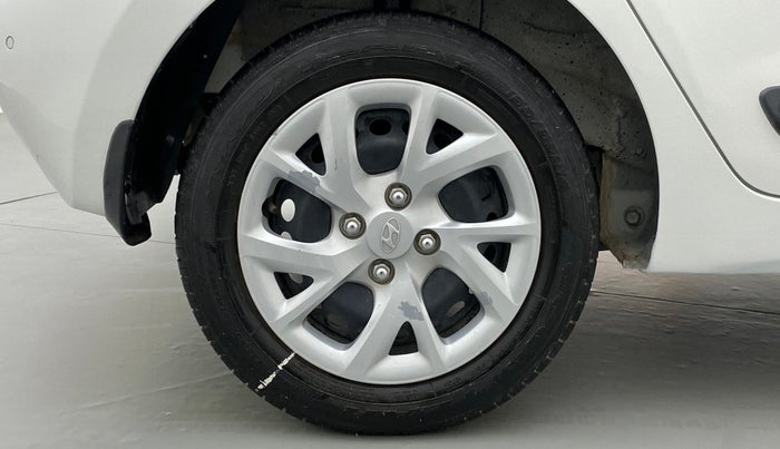 2018 Hyundai Grand i10 SPORTZ 1.2 KAPPA VTVT, Petrol, Manual, 22,876 km, Right Rear Wheel
