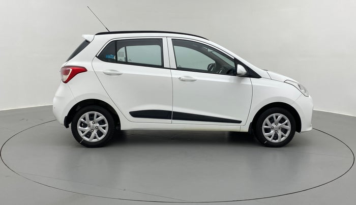 2018 Hyundai Grand i10 SPORTZ 1.2 KAPPA VTVT, Petrol, Manual, 22,876 km, Right Side View