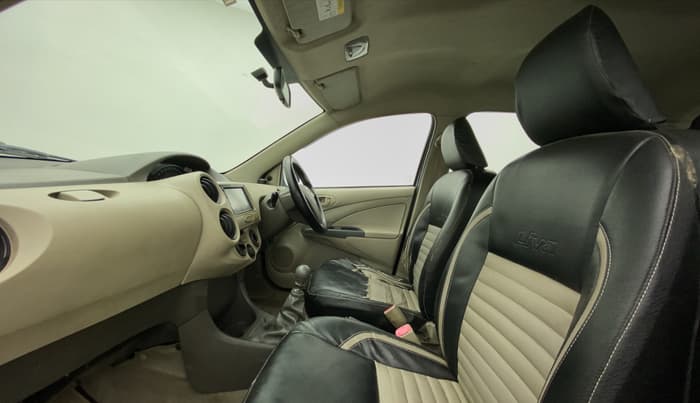 2016 Toyota Etios Liva GD, Diesel, Manual, 65,160 km, Right Side Front Door Cabin