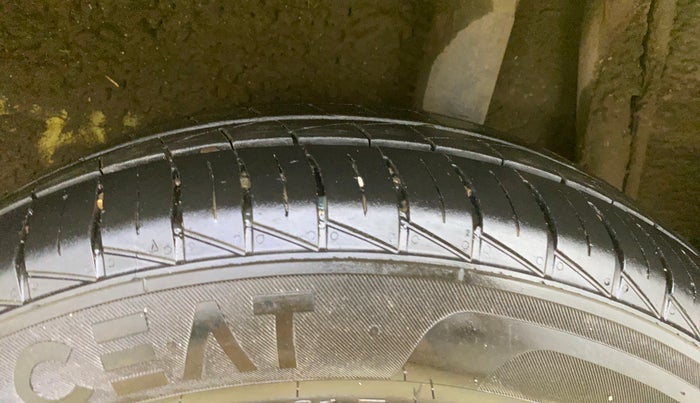 2014 Maruti Celerio VXI AMT, Petrol, Automatic, 71,586 km, Left Rear Tyre Tread