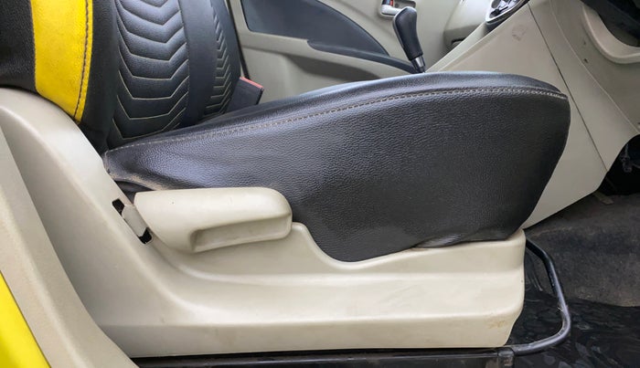 2014 Maruti Celerio VXI AMT, Petrol, Automatic, 71,586 km, Driver Side Adjustment Panel