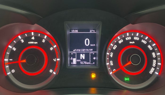2021 Mahindra XUV300 1.2 W8 OPT, Petrol, Manual, 9,211 km, Odometer Image