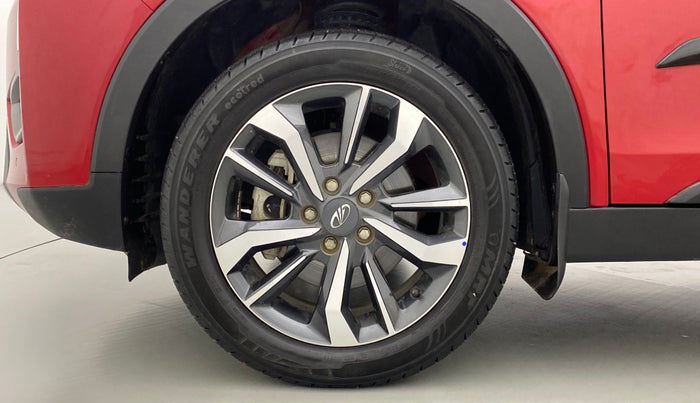 2021 Mahindra XUV300 1.2 W8 OPT, Petrol, Manual, 9,211 km, Left Front Wheel