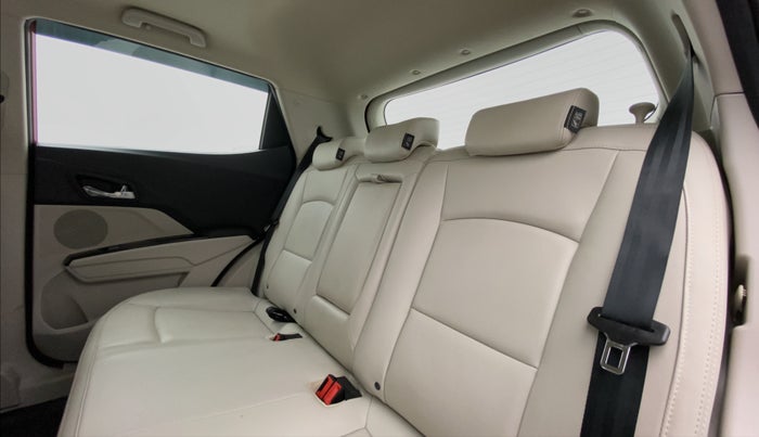 2021 Mahindra XUV300 1.2 W8 OPT, Petrol, Manual, 9,211 km, Right Side Rear Door Cabin