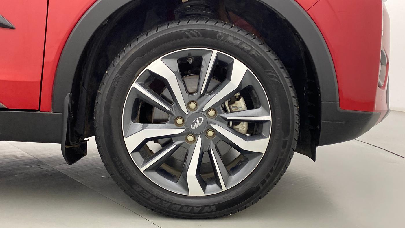 2021 Mahindra XUV300 1.2 W8 OPT, Petrol, Manual, 9,211 km, Right Front Wheel