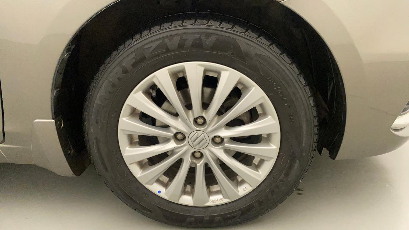 2021 Maruti Ciaz DELTA AT 1.5 SHVS PETROL, Petrol, Automatic, 29,803 km, Right Front Wheel