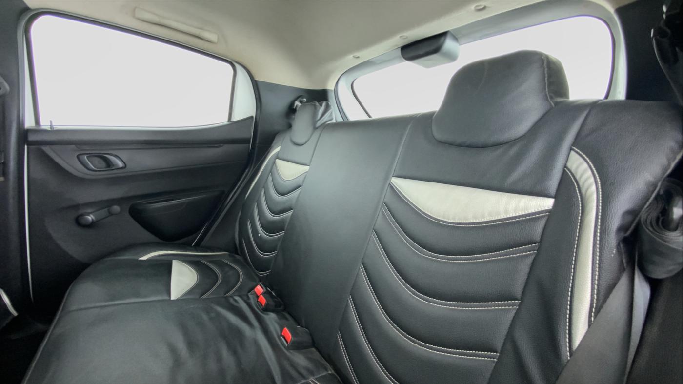 2017 Renault Kwid RXT, Petrol, Manual, 25,241 km, Right Side Rear Door Cabin