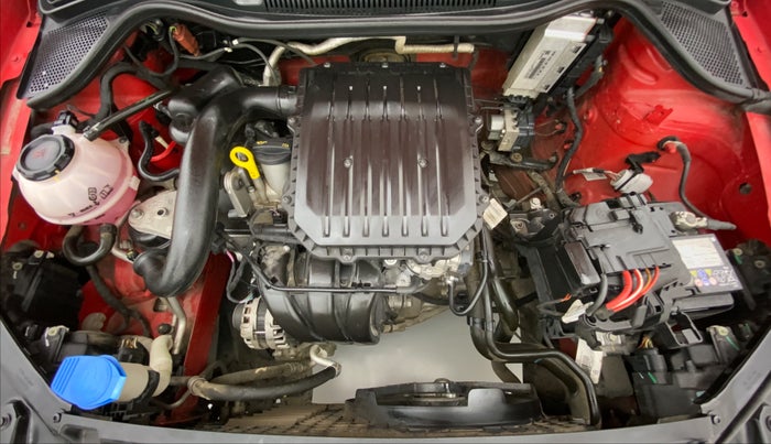 2018 Volkswagen Polo COMFORTLINE 1.0 PETROL, Petrol, Manual, 13,749 km, Open Bonet