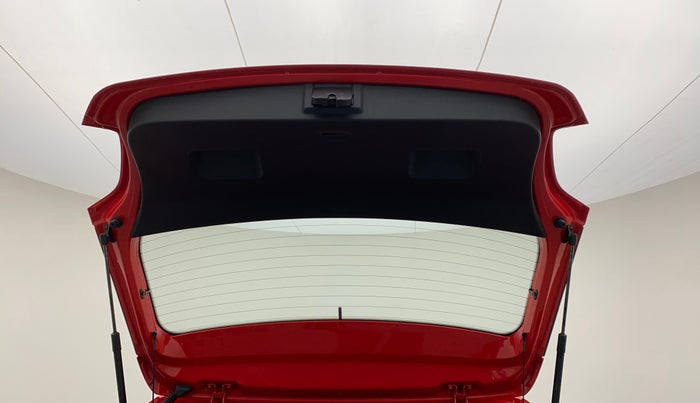 2018 Volkswagen Polo COMFORTLINE 1.0 PETROL, Petrol, Manual, 13,749 km, Boot Door Open