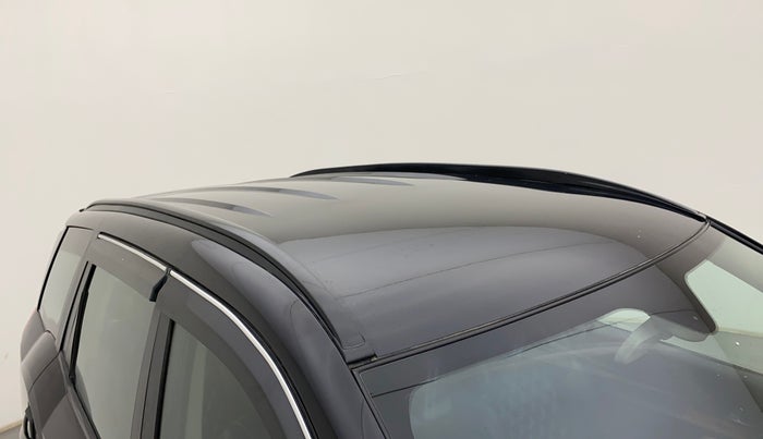 2018 Mahindra XUV500 W7, Diesel, Manual, 96,022 km, Roof
