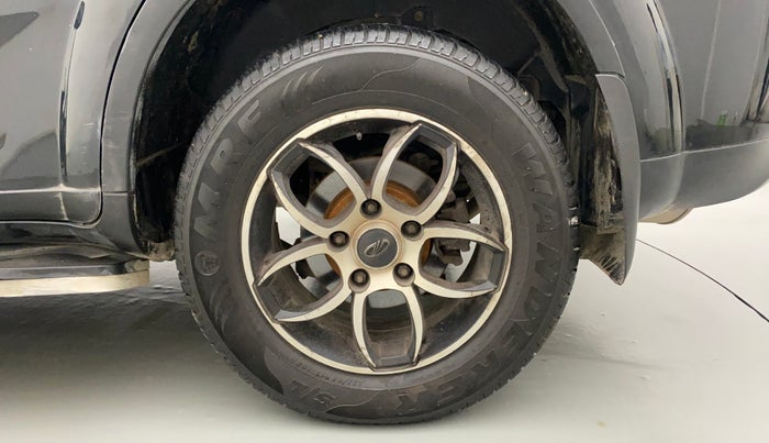 2018 Mahindra XUV500 W7, Diesel, Manual, 96,022 km, Left Rear Wheel