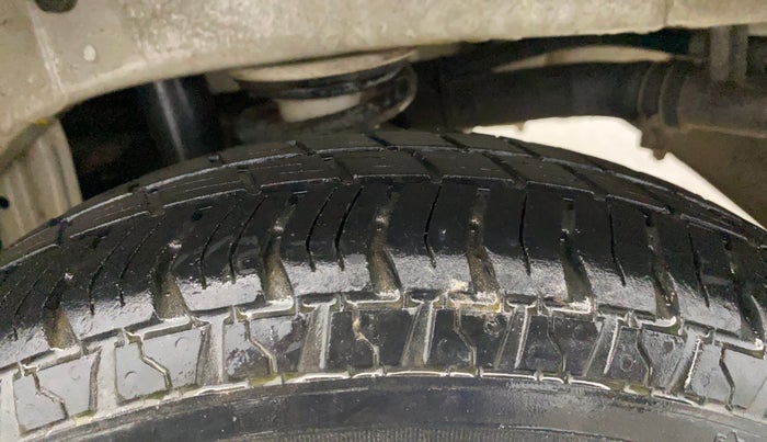2018 Maruti Alto 800 LXI CNG O, CNG, Manual, 59,838 km, Left Rear Tyre Tread