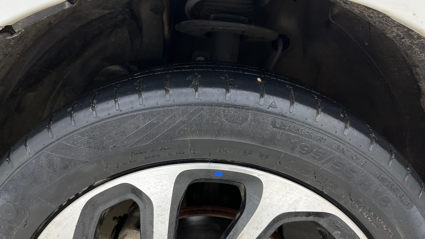 2023 Maruti Baleno ALPHA PETROL 1.2, Petrol, Manual, 50,479 km, Left Front Tyre Tread