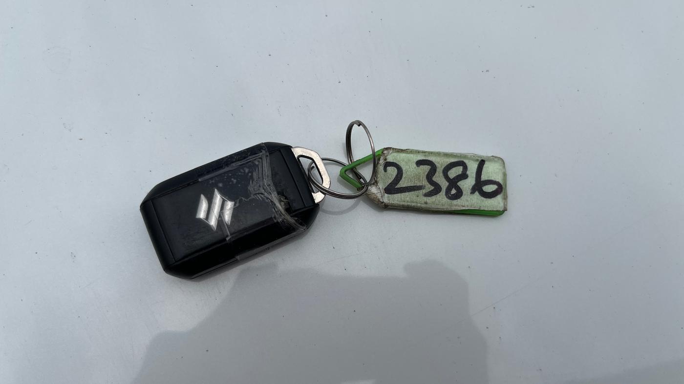2023 Maruti Baleno ALPHA PETROL 1.2, Petrol, Manual, 50,479 km, Key Close Up