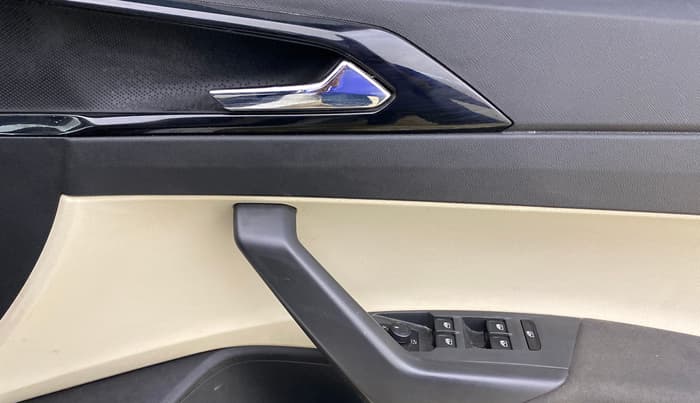 2023 Skoda SLAVIA AMBITION 1.0L TSI MT, Petrol, Manual, 48,764 km, Driver Side Door Panels Control