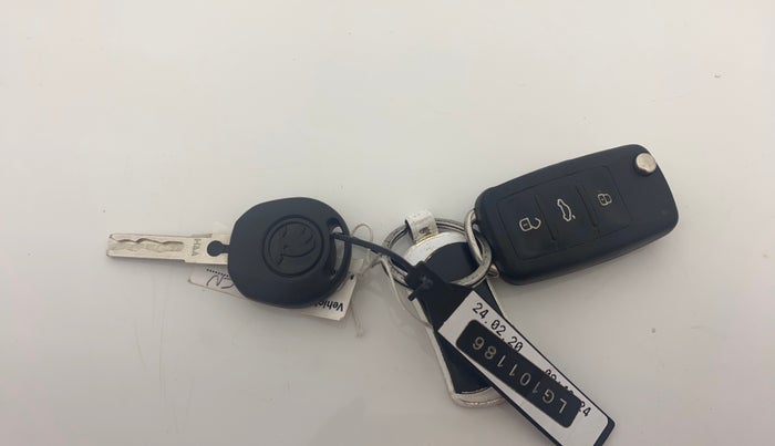 2020 Skoda Rapid ACTIVE 1.0 TSI, Petrol, Manual, 39,463 km, Key Close Up