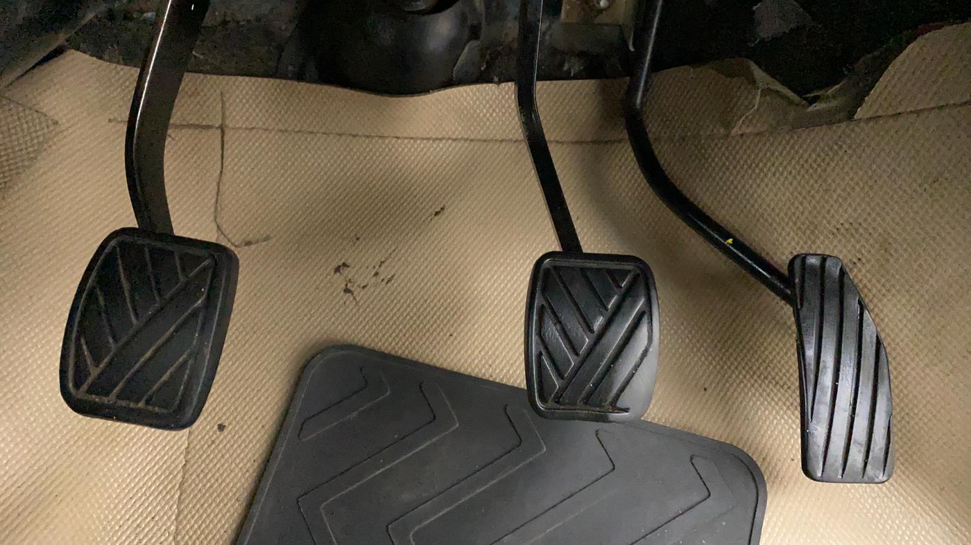 2018 Maruti Wagon R 1.0 VXI, Petrol, Manual, 54,312 km, Pedals