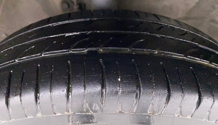 2018 Maruti Wagon R 1.0 VXI, Petrol, Manual, 54,312 km, Right Front Tyre Tread