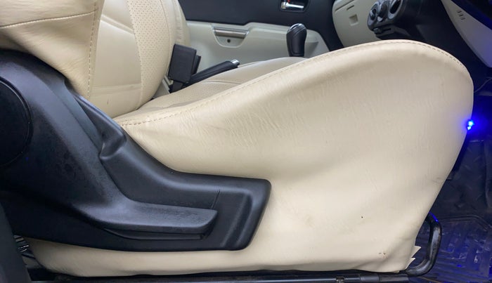 2017 Maruti IGNIS ZETA 1.2, Petrol, Manual, 70,417 km, Driver Side Adjustment Panel