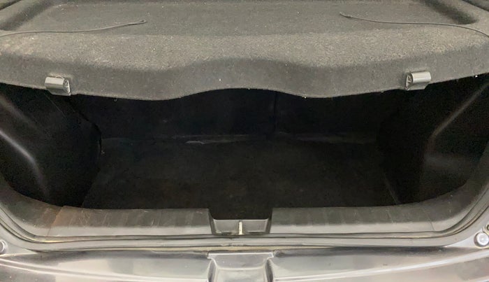 2017 Maruti Baleno ALPHA PETROL 1.2, Petrol, Manual, 87,900 km, Boot Inside