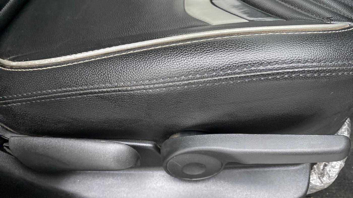 2019 Maruti Vitara Brezza ZDI + AMT, Diesel, Automatic, 50,828 km, Driver Side Adjustment Panel