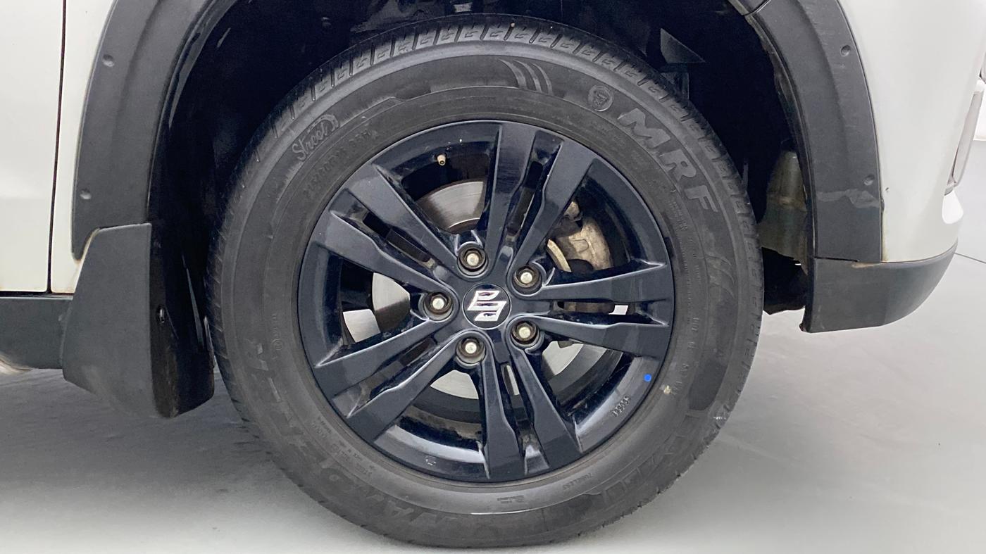 2019 Maruti Vitara Brezza ZDI + AMT, Diesel, Automatic, 50,828 km, Right Front Wheel