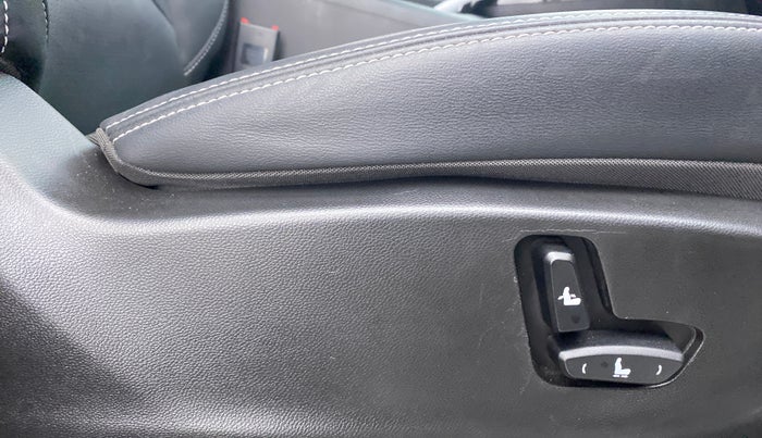 2020 MG HECTOR SHARP DCT PETROL, Petrol, Automatic, 15,022 km, Driver Side Adjustment Panel