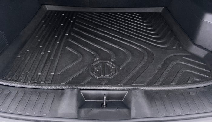 2020 MG HECTOR SHARP DCT PETROL, Petrol, Automatic, 15,022 km, Boot Inside