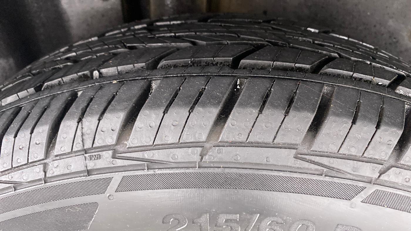2020 MG HECTOR SHARP DCT PETROL, Petrol, Automatic, 15,022 km, Right Rear Tyre Tread