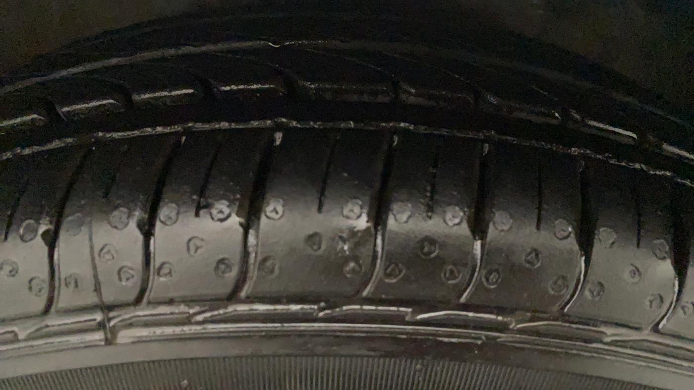 2018 Maruti Celerio VXI CNG, CNG, Manual, 74,536 km, Right Front Tyre Tread