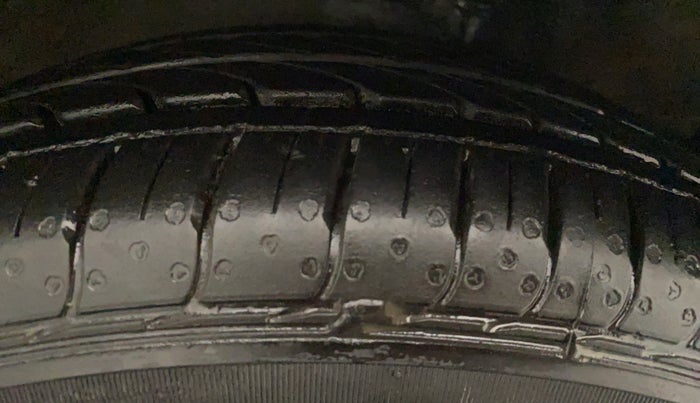 2018 Maruti Celerio VXI CNG, CNG, Manual, 74,536 km, Right Rear Tyre Tread