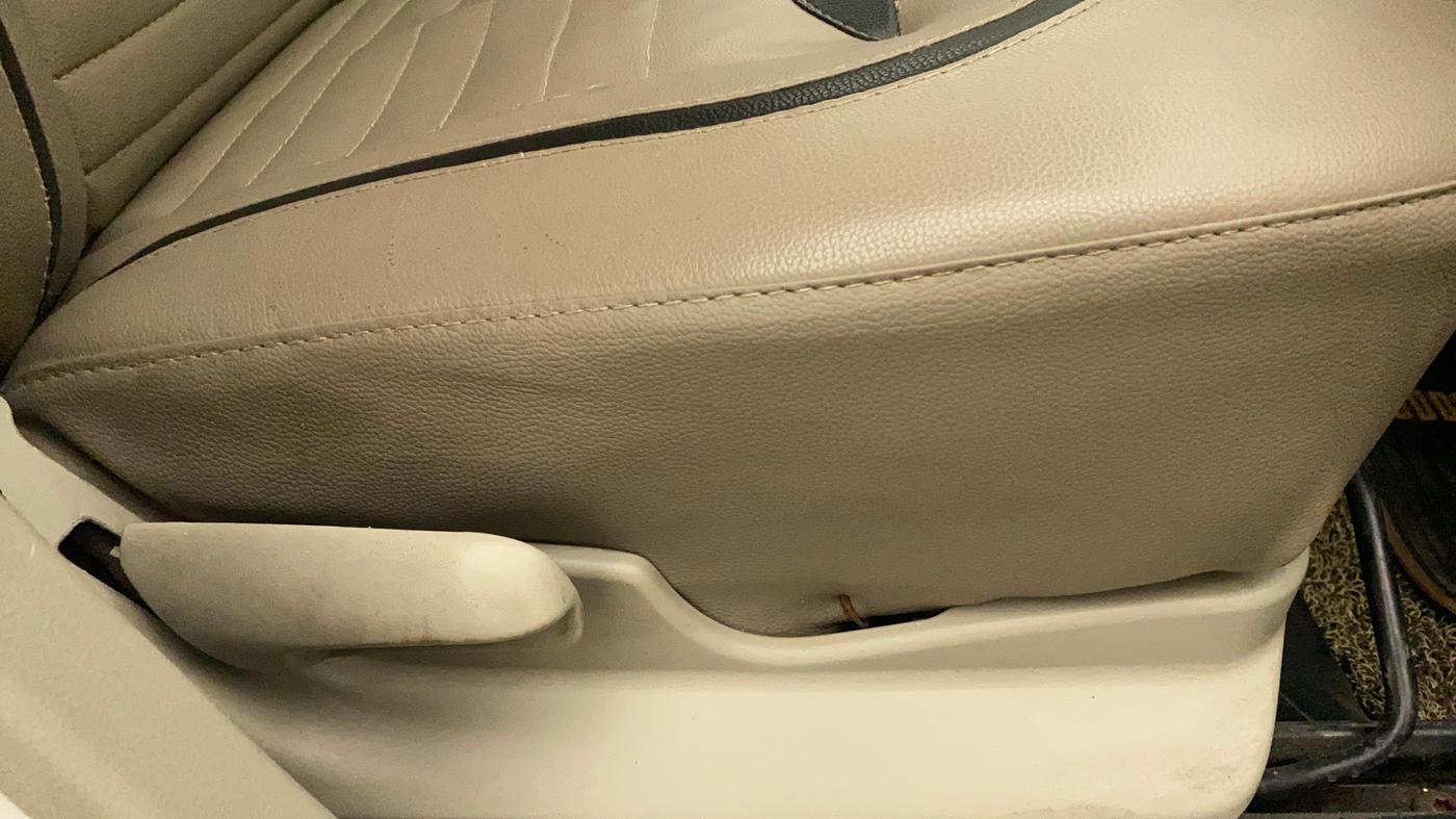 2018 Maruti Celerio VXI CNG, CNG, Manual, 74,536 km, Driver Side Adjustment Panel