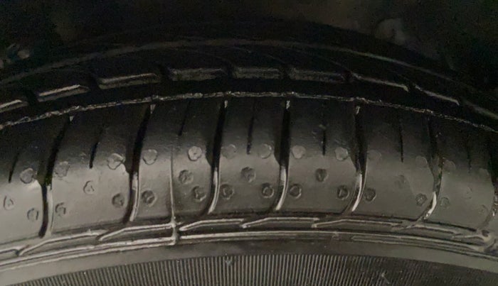 2018 Maruti Celerio VXI CNG, CNG, Manual, 74,536 km, Left Rear Tyre Tread