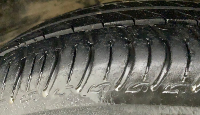 2021 Maruti S PRESSO VXI (O) CNG, CNG, Manual, 22,442 km, Right Rear Tyre Tread