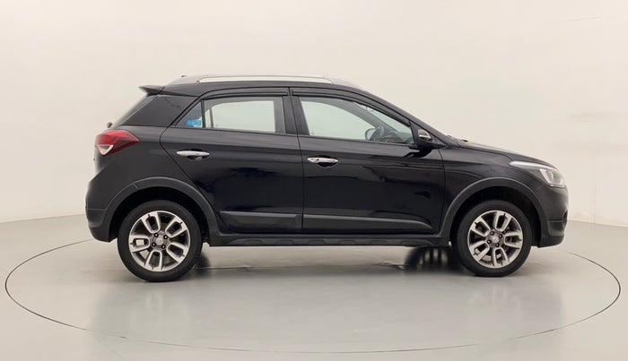 2016 Hyundai i20 Active 1.2 SX, Petrol, Manual, 26,996 km, Right Side View