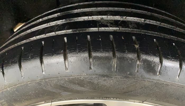 2019 Maruti Baleno ZETA PETROL 1.2, Petrol, Manual, 72,619 km, Right Rear Tyre Tread