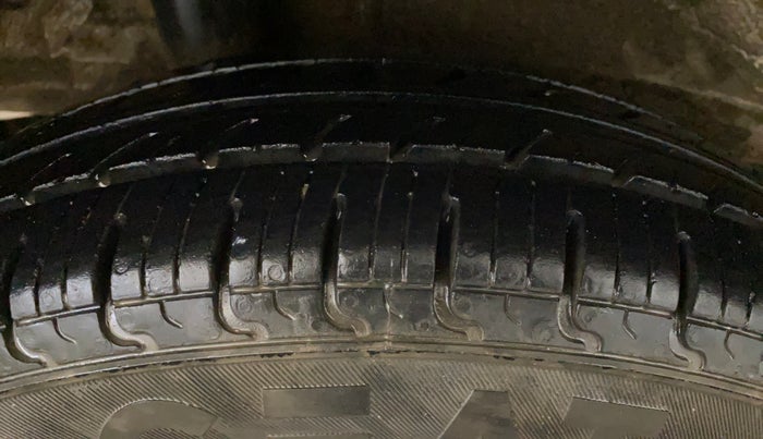 2019 Maruti New Wagon-R LXI CNG (O) 1.0, CNG, Manual, 83,328 km, Right Rear Tyre Tread
