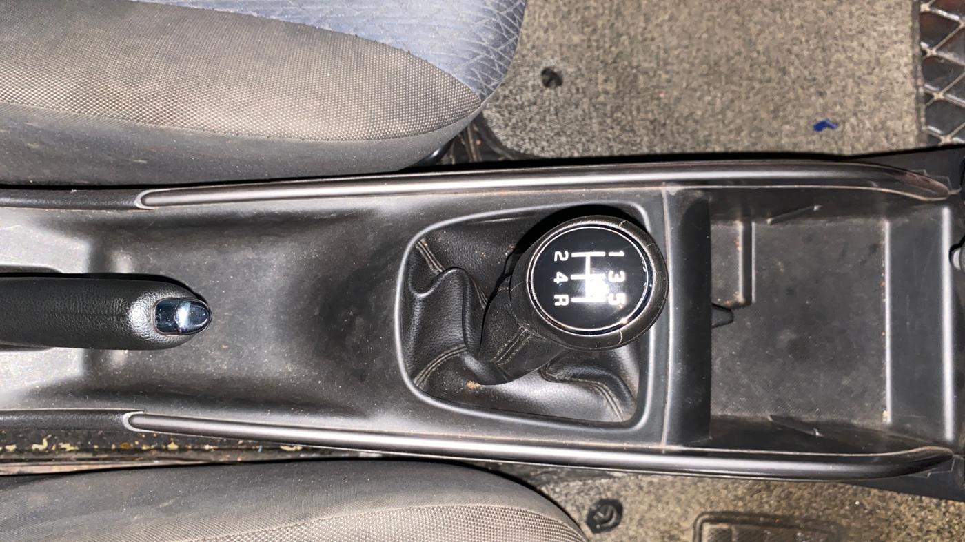 2019 Maruti Baleno ALPHA PETROL 1.2, Petrol, Manual, 39,654 km, Gear Lever