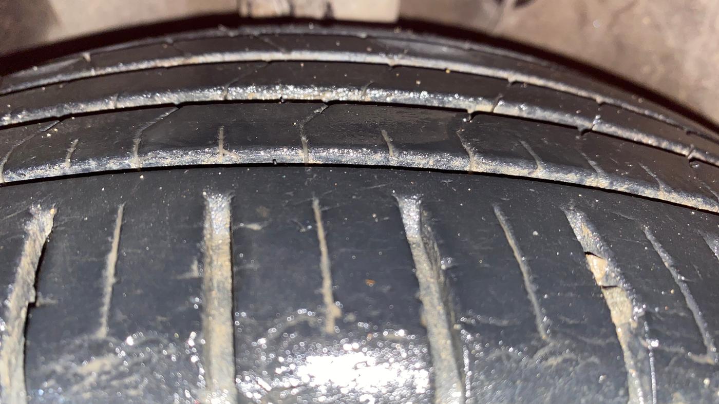 2019 Maruti Baleno ALPHA PETROL 1.2, Petrol, Manual, 39,654 km, Left Front Tyre Tread